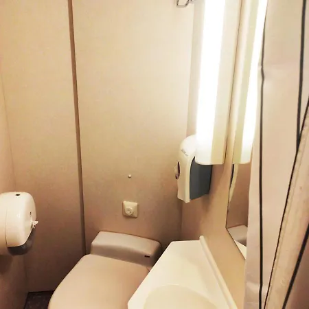 Viking Line Ferry Viking Xprs - One-way Journey From To Tallinn ヘルシンキ